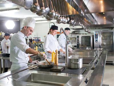 Jobs and Skills WA: Hospitality and kitchen courses