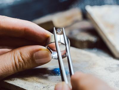 Jobs and Skills WA: Jewellery manufacture